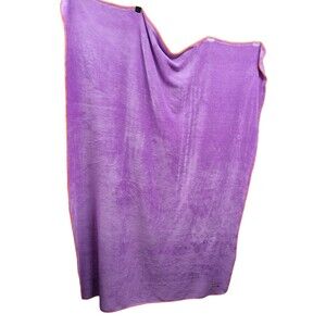 Rare 17 Magazine Promo Throw Blanket Flawed Gem